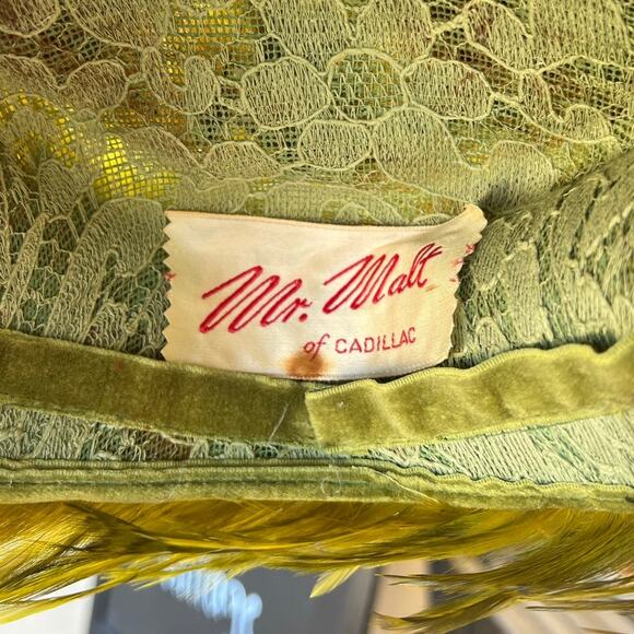 Vintage 1940s Mr Malt green feather hat main image 6